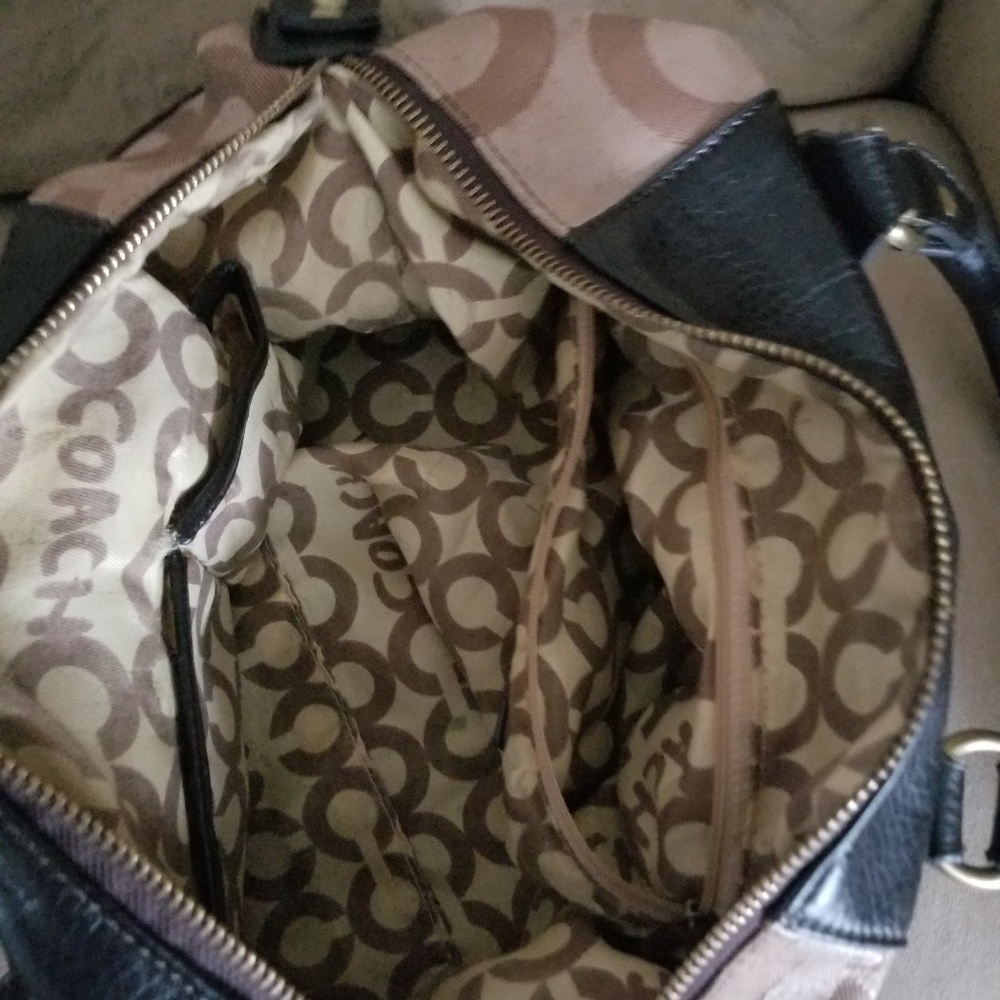 Coach Bag - Picture 3 of 4